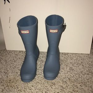 Blue hunter boots size 8 NEVER WORN